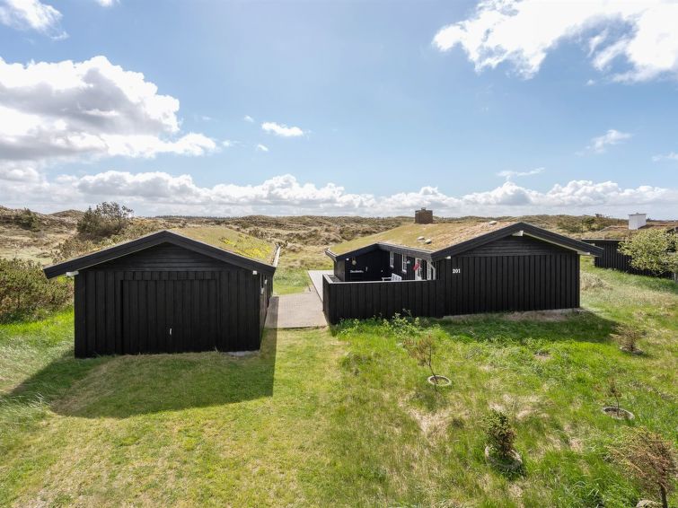 driss-500m-from-the-sea/