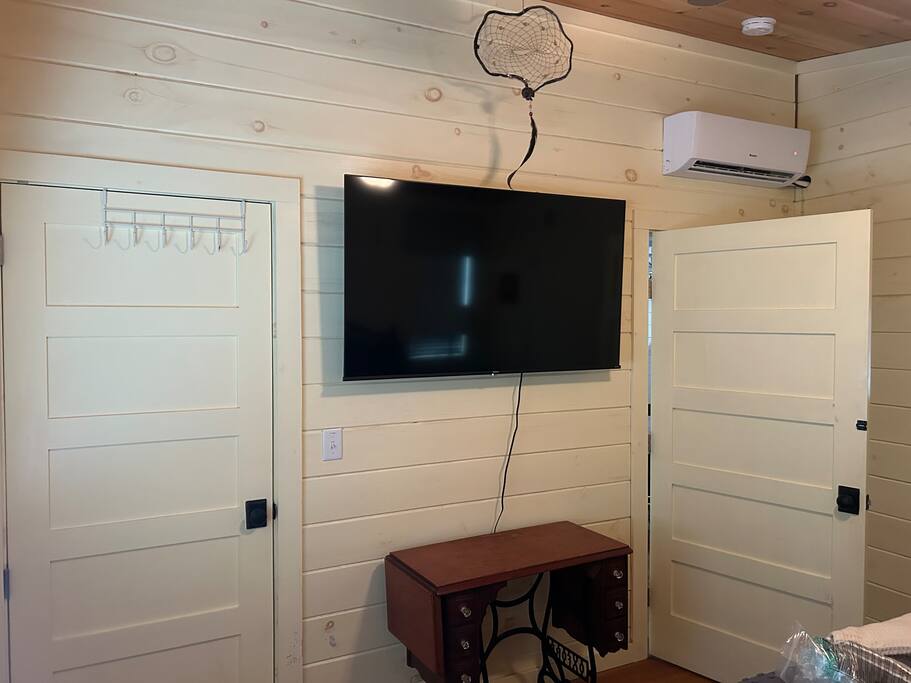 creekfront-relaxation-*-amazing-porch-*-hot-tub/