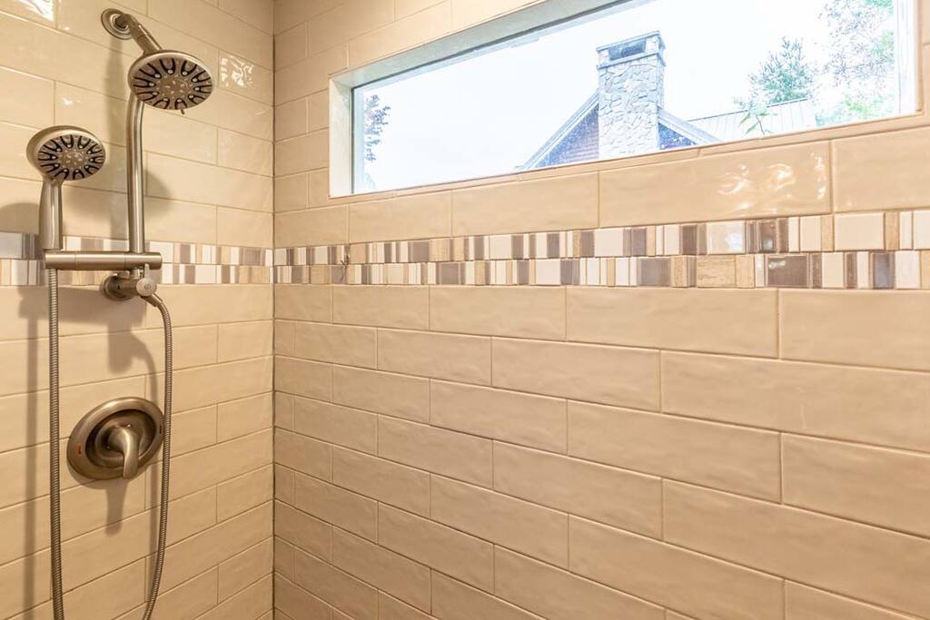 Master #1 tiled walk-in shower Master #1 tiled walk-in shower - Modern Farmhouse on Creek near Town/Train +Hot Tub - 28713