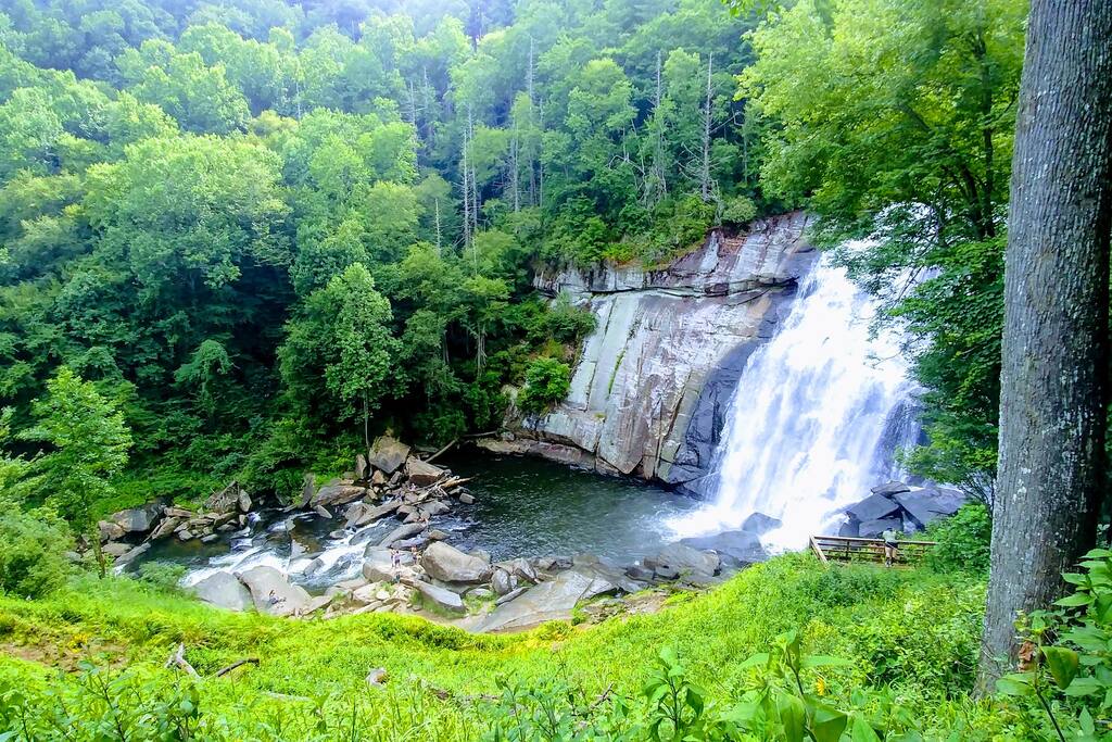 Waterfalls & Swimming Holes ~ this is Turtle Back Falls Waterfalls & Swimming Holes ~ this is Turtle Back Falls - Modern Farmhouse on Creek near Town/Train +Hot Tub - 28713
