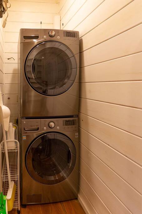 Full size washer and dryer in laundry room off of kitchen Full size washer and dryer in laundry room off of kitchen - Modern Farmhouse on Creek near Town/Train +Hot Tub - 28713