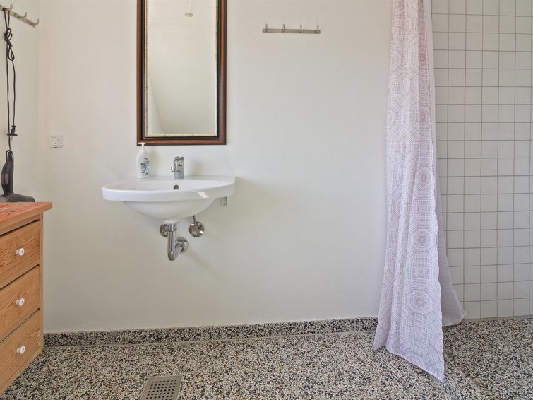 Bathroom - Lilli - 4km from the sea in Western Jutland - Ulfborg