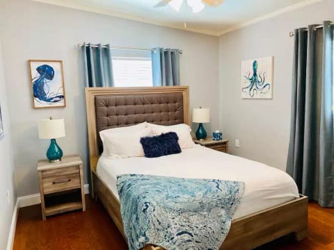 Master Bedroom Featuring W Hotels Bedding (QUEEN)