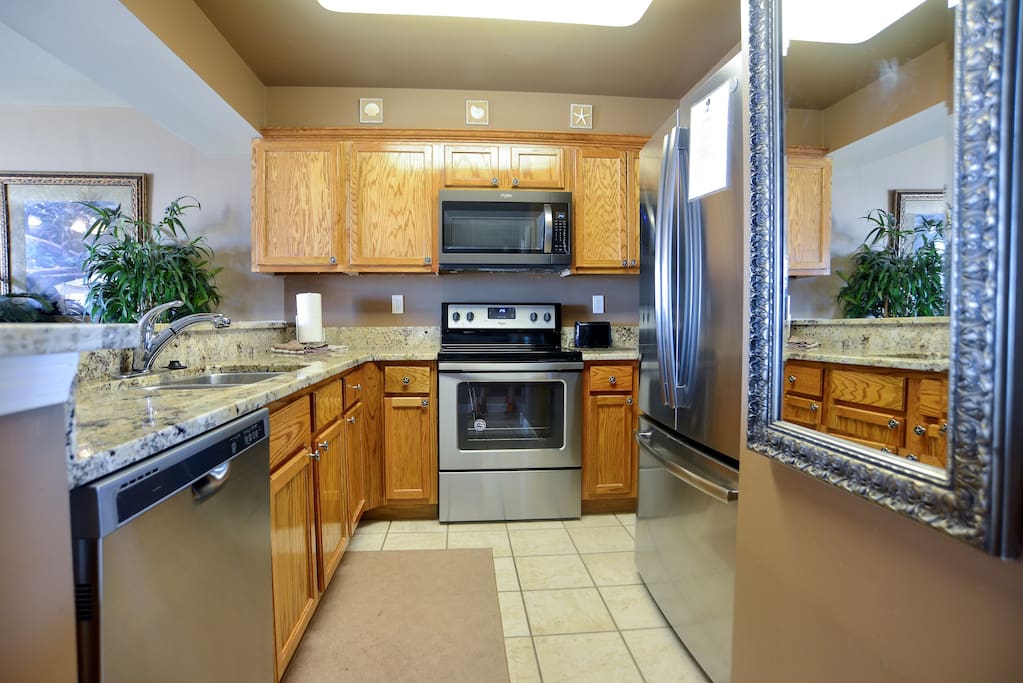 Granite Countertops and Stainless Steel Appliances - Pelican Isle - Breathtaking View - Okaloosa Island