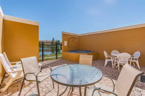 TV4738-Comfy Jacuzzi Lake View THouse - Terra Verde Resort⭐⭐⭐⭐⭐