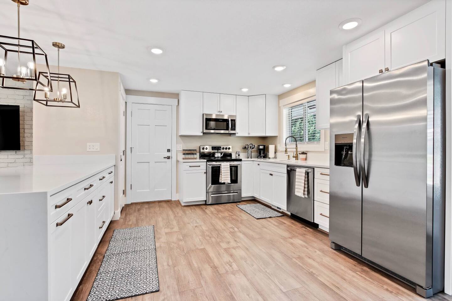 stunning-golf-course-retreat-4br-home/