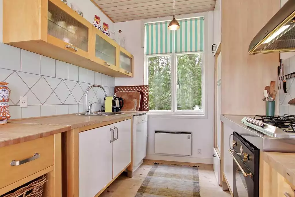 Kitchen Kitchen - Skærven Historic Beachfront Cottage - Nyborg