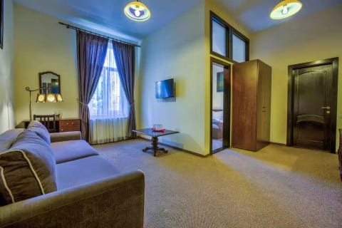 Central apartment in historic building