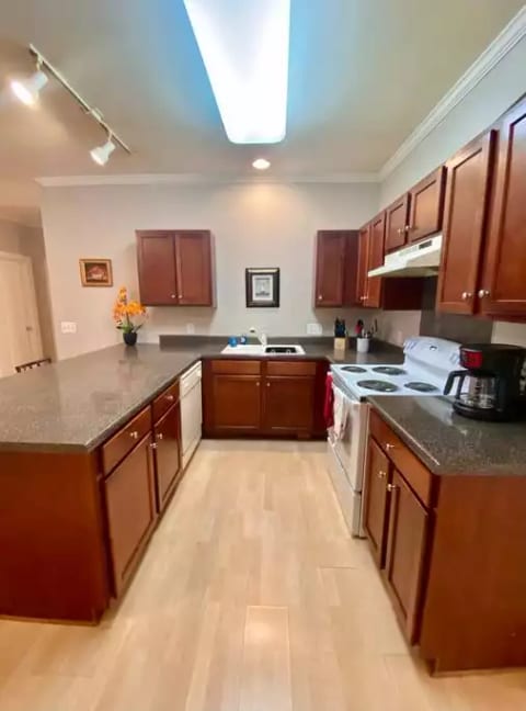 New! Spacious Lake Norman Condo near Charlotte!