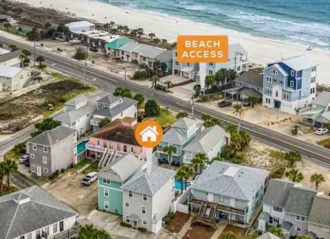 Gorgeous 4 BR House Across From Beach w/ Pool!