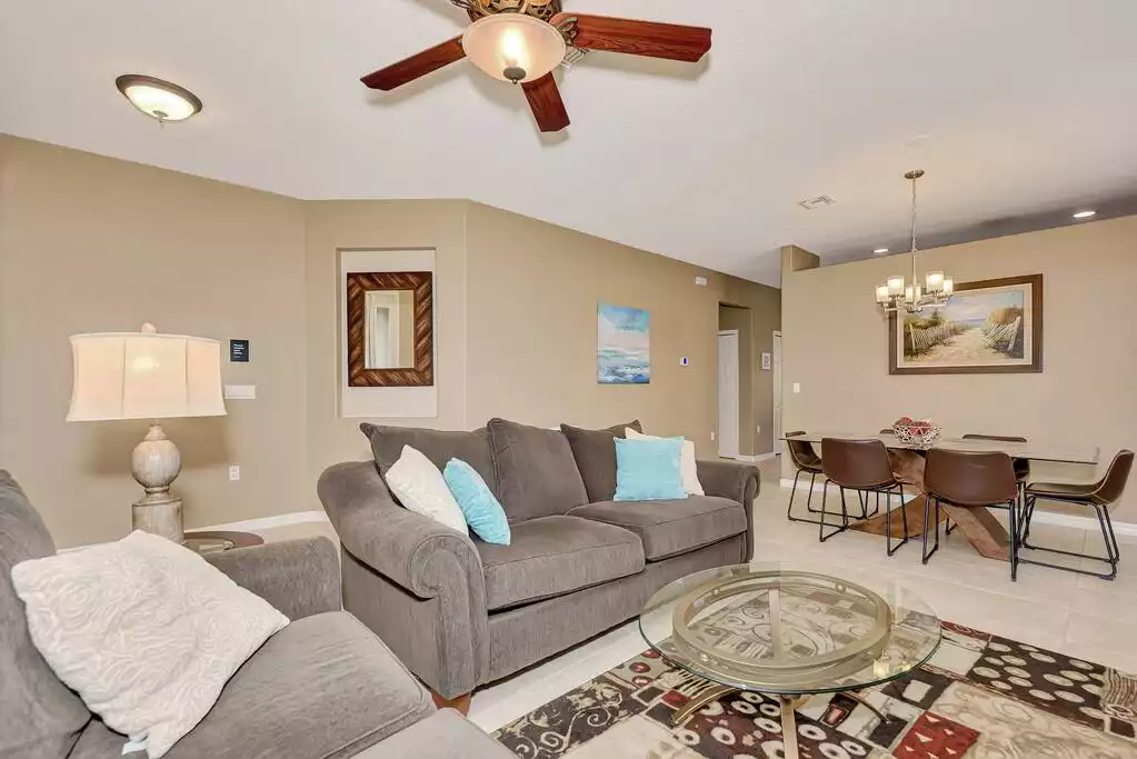 waterfront-pool-home-w-golf-membership-near-beach/
