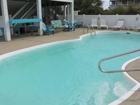 Large Inground Private Pool with separate Hot Tub