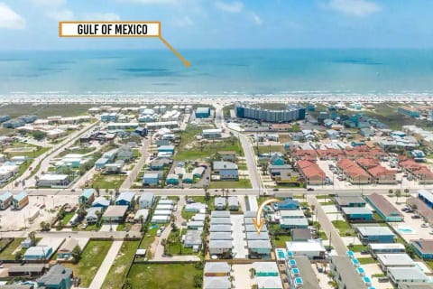 Barefoot Bungalow-private pool,golfcart in Port A