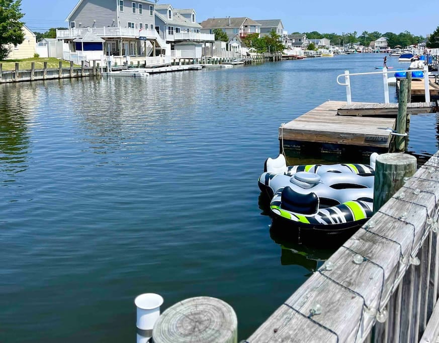 Our waterfront property gives you lots of time to boat, jet ski, paddle, swim, float, fish and crabbing!