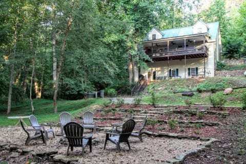 Chestatee River Retreat
