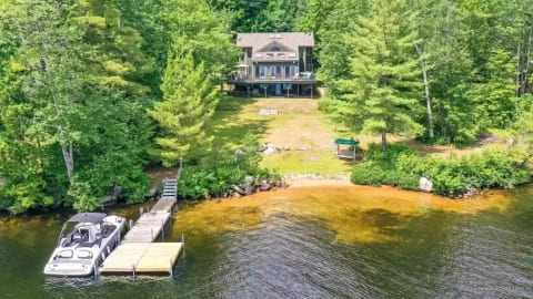 Water's Edge at Moose Pond - Waterfront/Skiing
