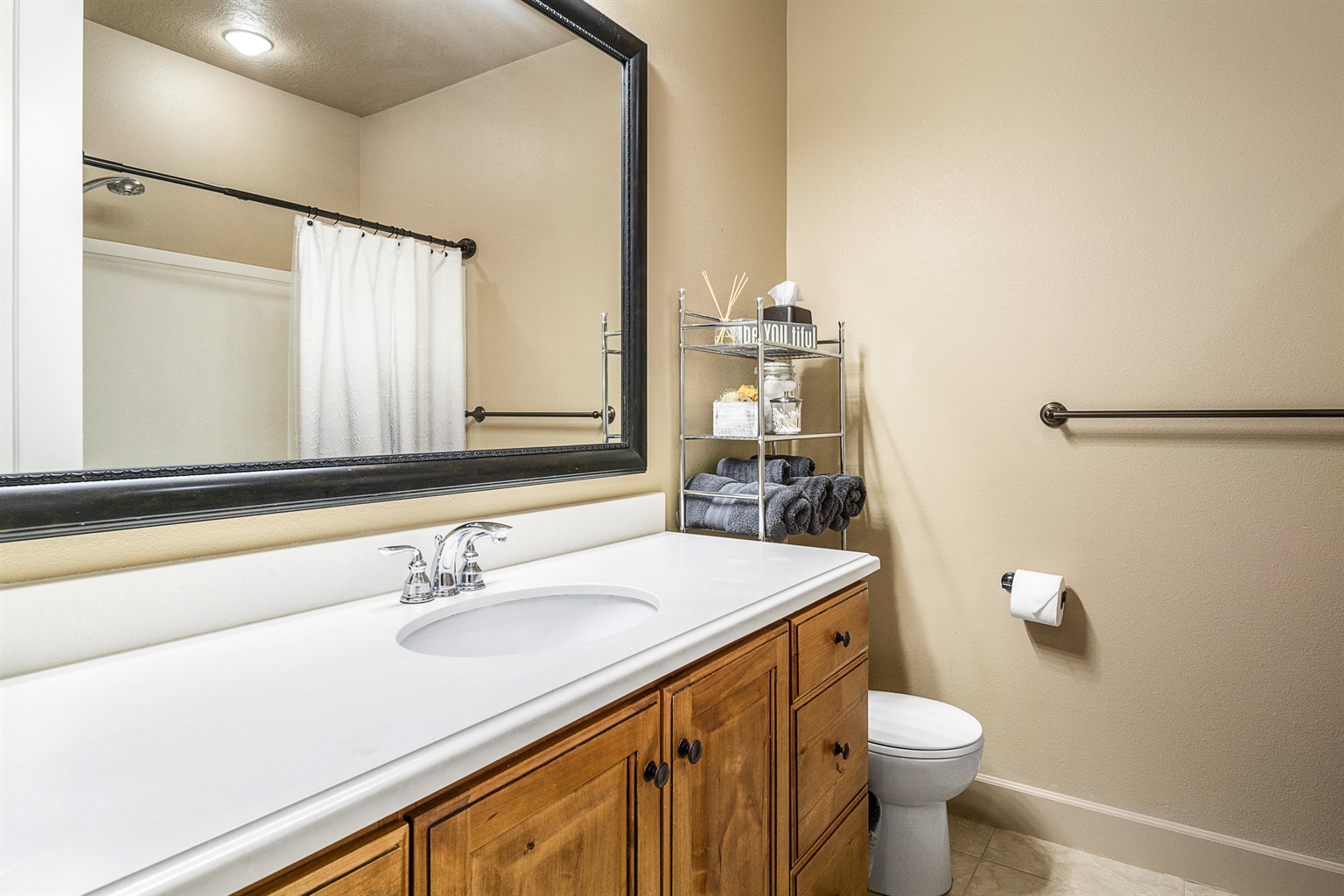 A La Mode Stunning 4 bedroom Orem Home - Orem