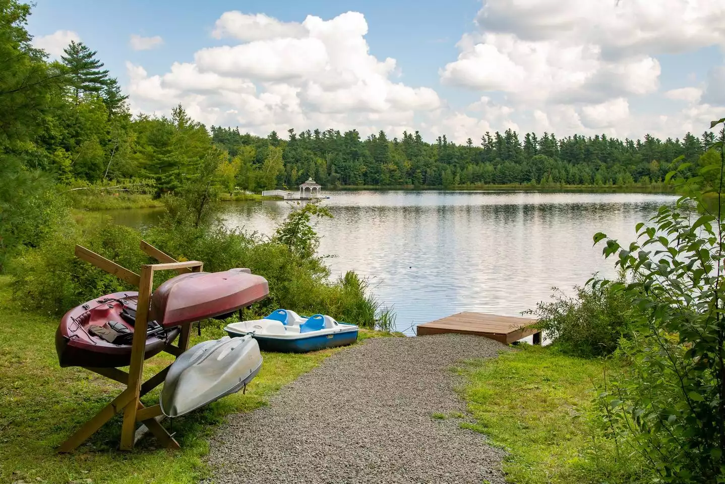 Pines Luxury Log Cabin Lakefront w/ Kayaks & Hot Tub - Otego Pines Luxury Log Cabin Lakefront w/ Kayaks & Hot Tub - Otego