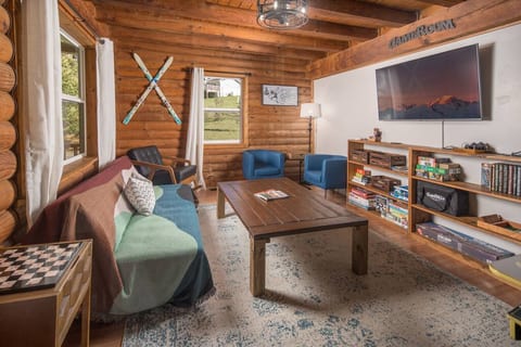 Blue Hummingbird Cabin