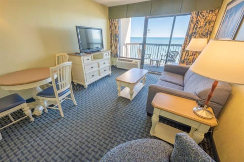 Direct Oceanfront, Beautifully Decorated