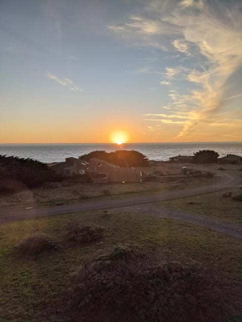 Great location at The Sea Ranch - Ocean Views!