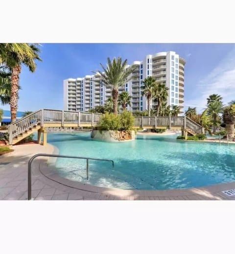 Condo in the Palms