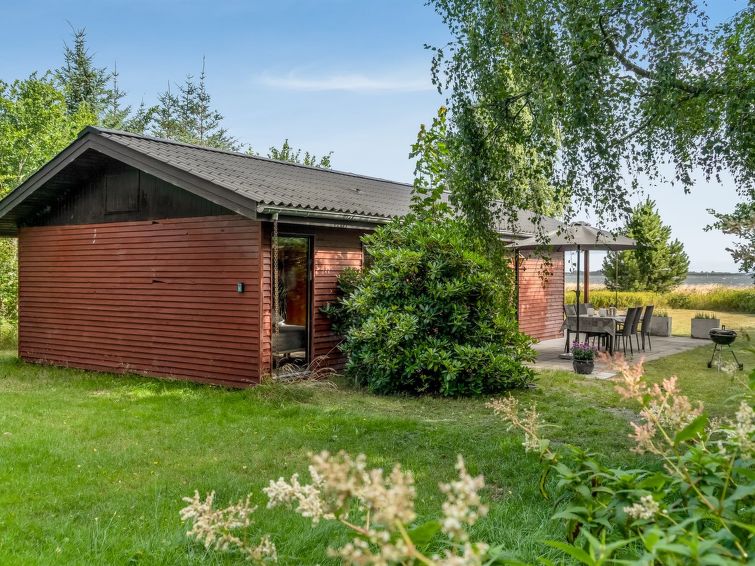 tayana-75m-to-the-fjord/