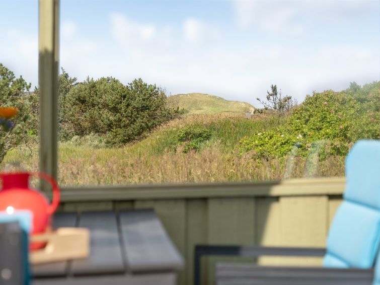 syni-500m-from-the-sea/