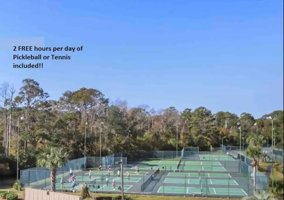 2 FREE hours of Pickleball or Tennis per day included with your reservation!!