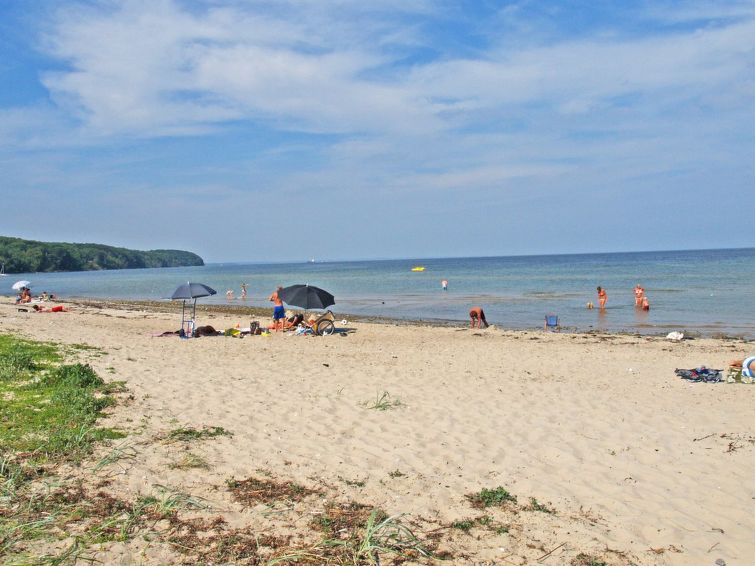 suni-400m-from-the-sea/