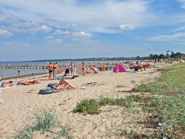 suni-400m-from-the-sea/