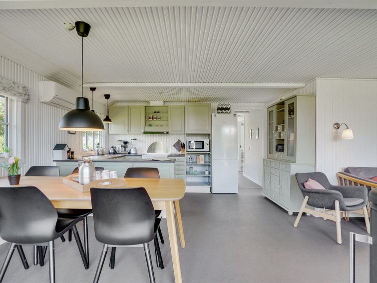 aage-300m-to-the-fjord/