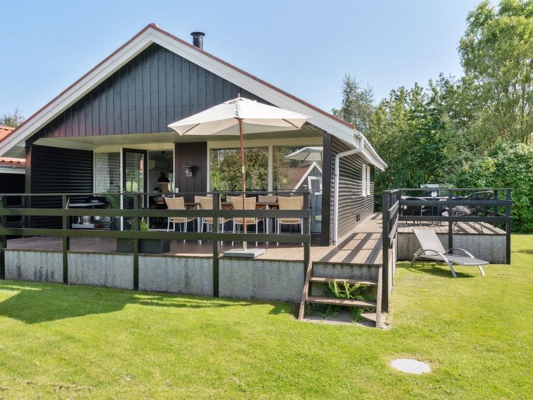 aage-300m-to-the-fjord/