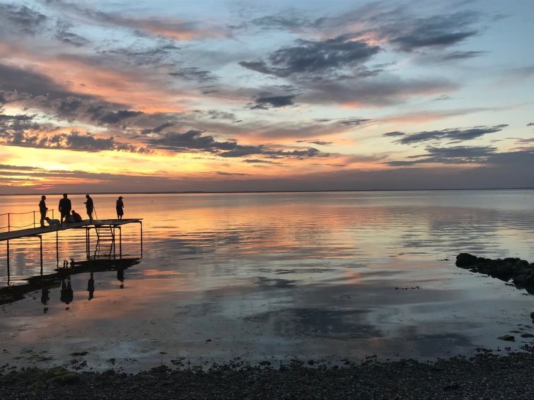 askan-200m-from-the-sea/