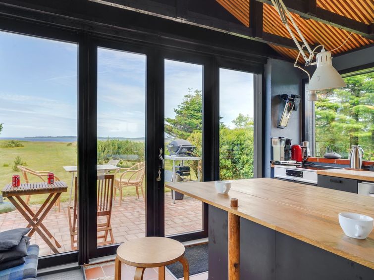 lok-90m-to-the-fjord/