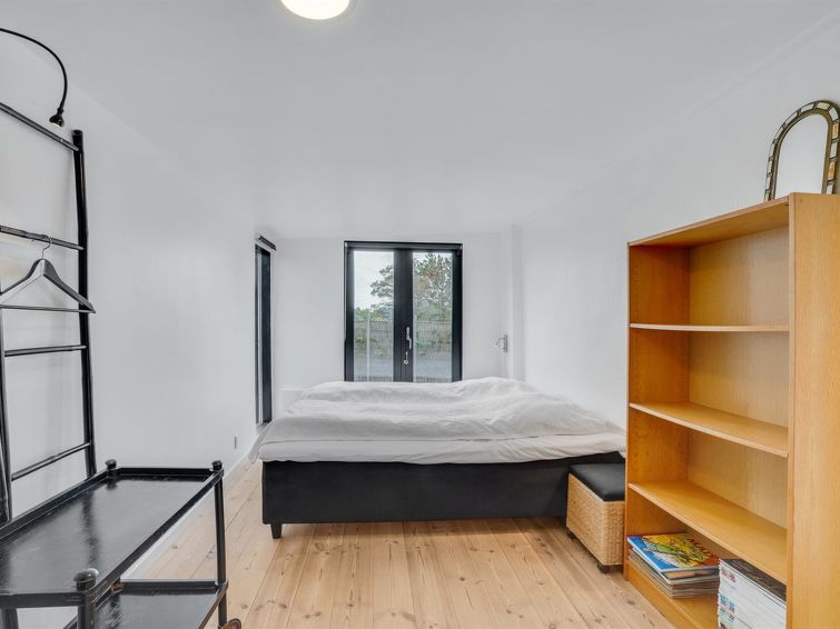 lok-90m-to-the-fjord/