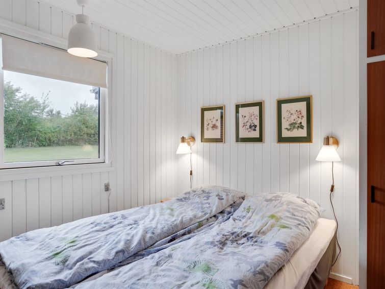 elmina-from-the-sea/