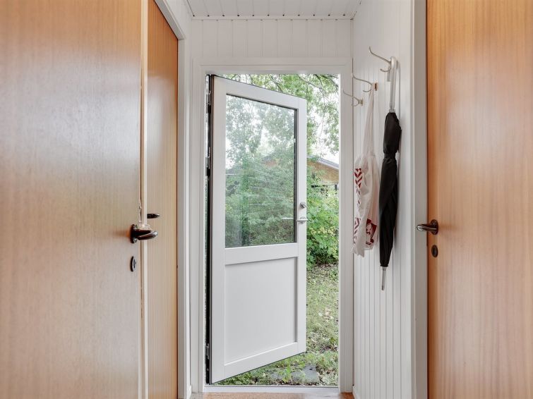 elmina-from-the-sea/