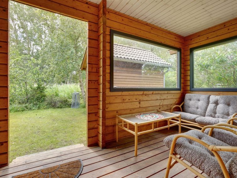 rzvan-120m-from-the-sea/