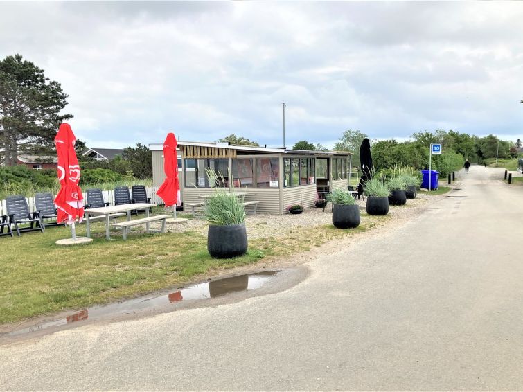 rzvan-120m-from-the-sea/