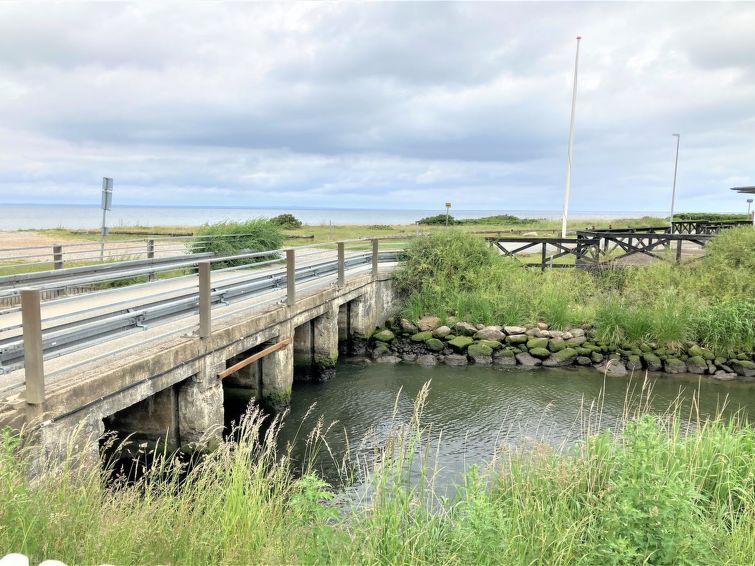 rzvan-120m-from-the-sea/