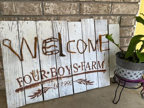 Welcome to Four Boys Farm