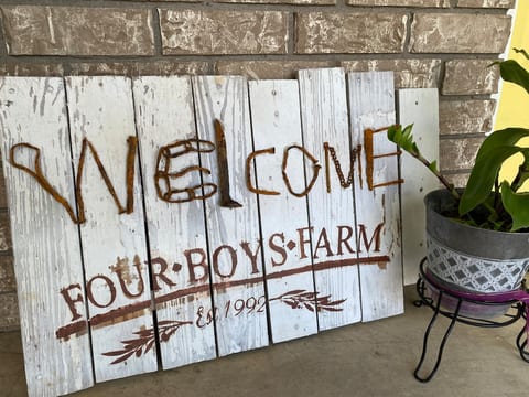 Four Boys Farm, Brenham TX 