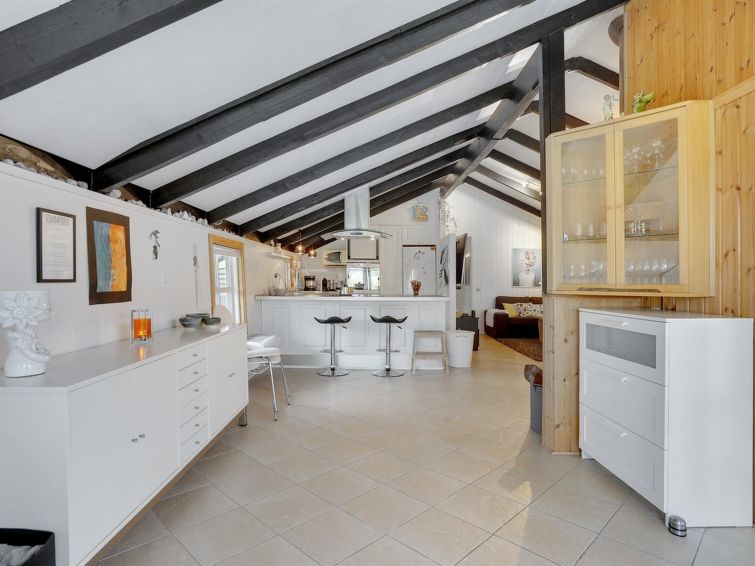 wildemor-35m-from-the-sea/