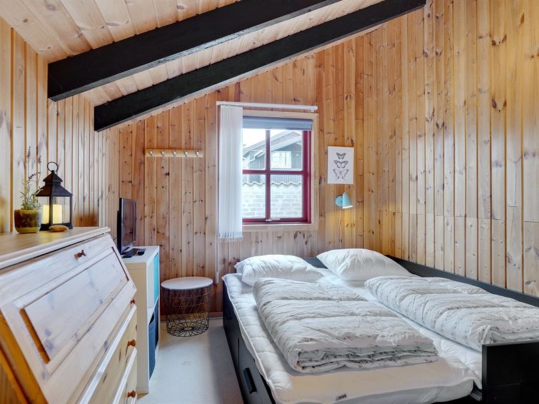 wildemor-35m-from-the-sea/