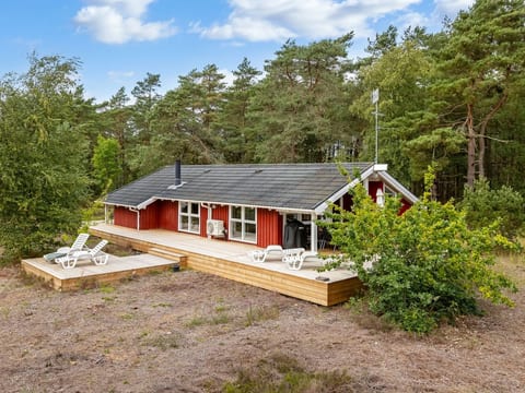 "Helmtrud" - 500m from the sea