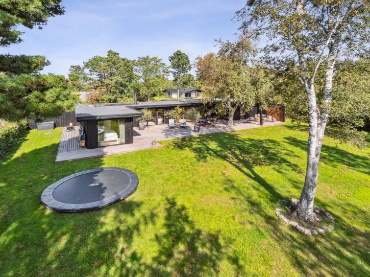 haevnir-1km-from-the-sea/