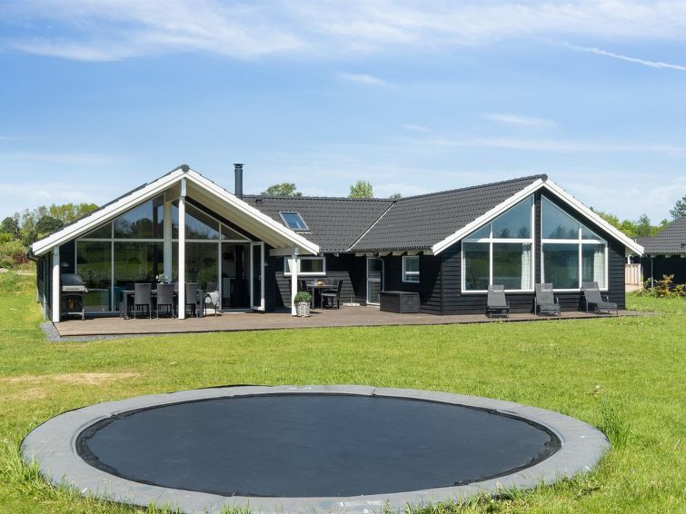 vara-800m-from-the-sea/