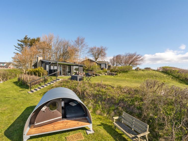 nielsen-30m-to-the-fjord/