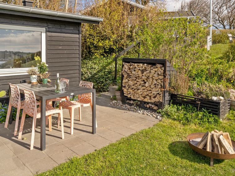 nielsen-30m-to-the-fjord/